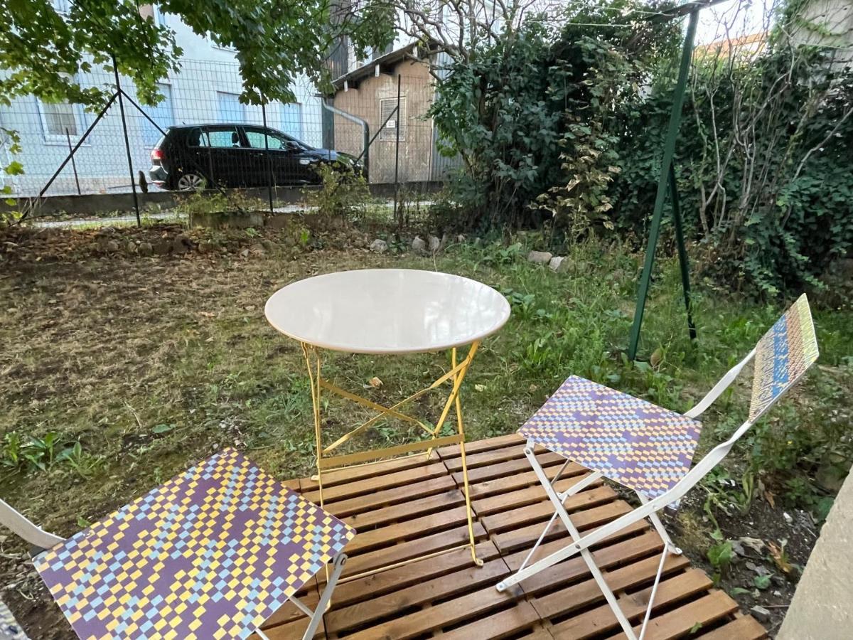 Le P'Tit Montjoux - Appart Avec Jardin Proche Gare Besancon Exterior photo